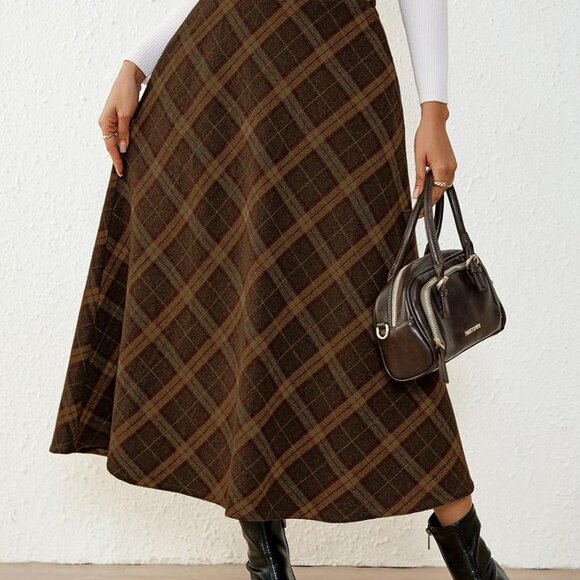 Chic Women's Midi Tartan Skirt - Flared, High Waist with Hidden Zipper Closure - Picture 7 of 7